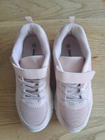 Turnschuhe Gr. 33