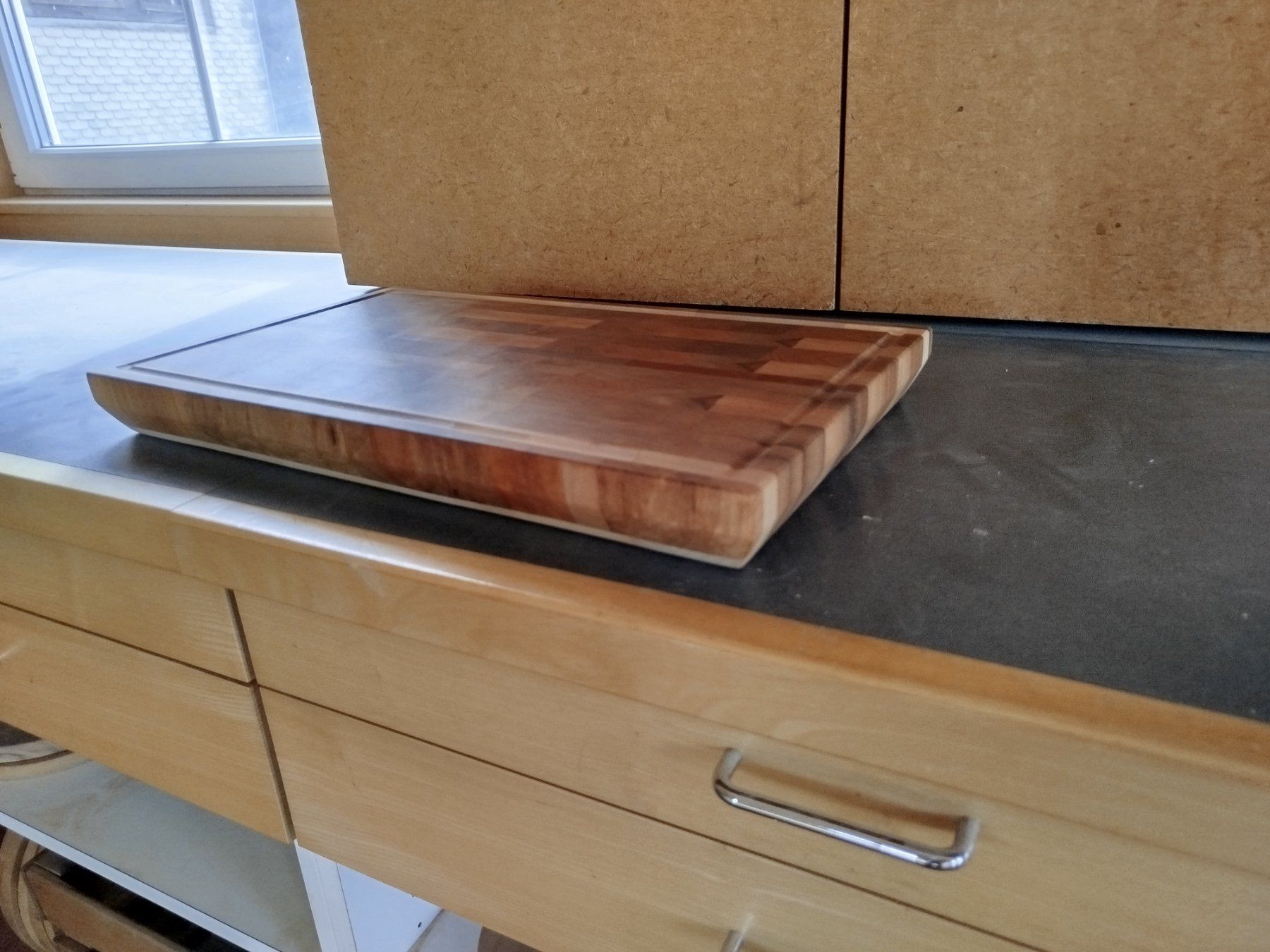 Articoli in legno: Stirnholz Schneidebrett – Nuovo (secondo la descrizione) da Huttwil venduto da brandschaer 1