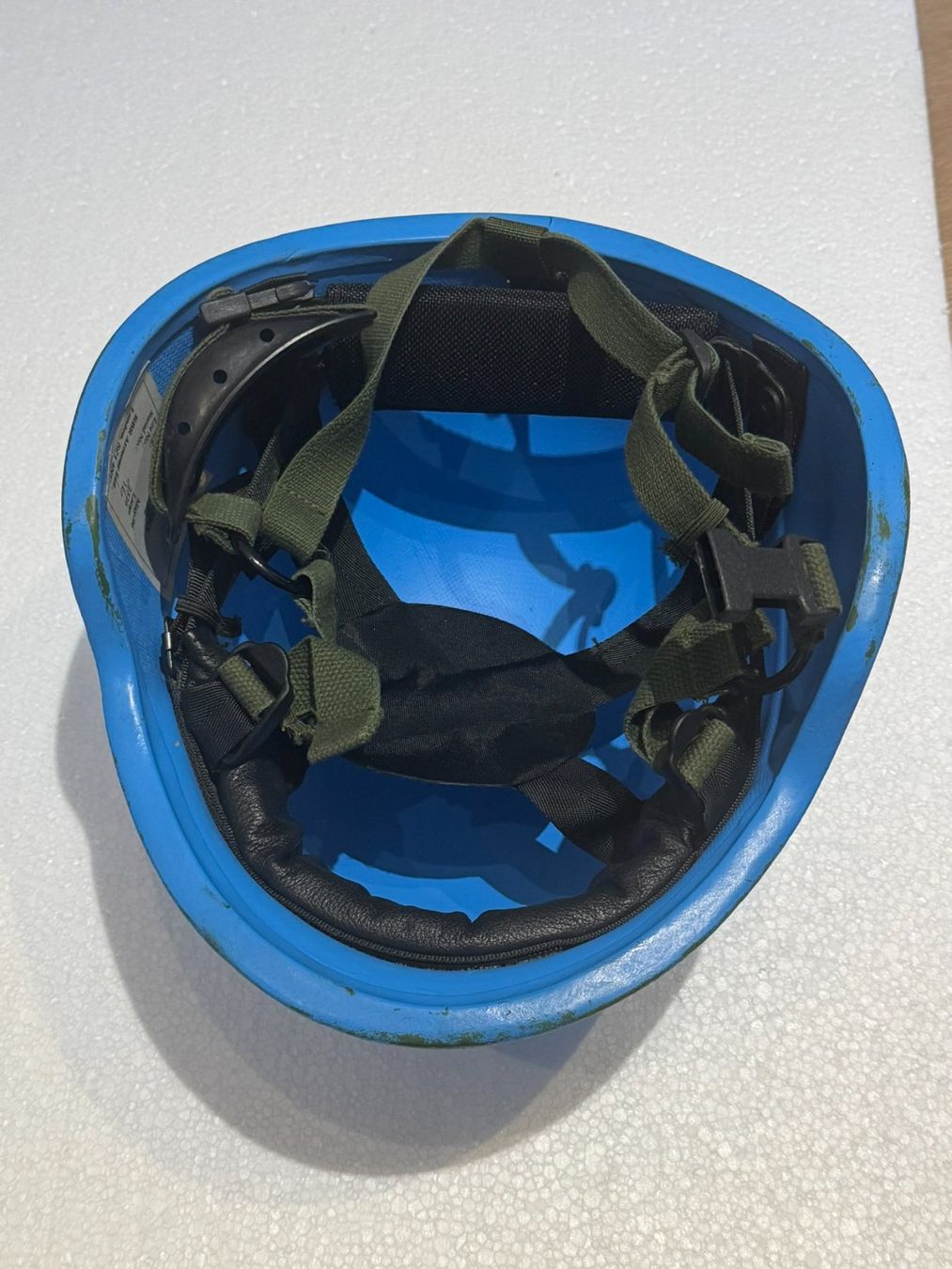 Uniformi & Effetti personali: Kevlar Helm UN – Usato da Messen venduto da Gabrielm0 1