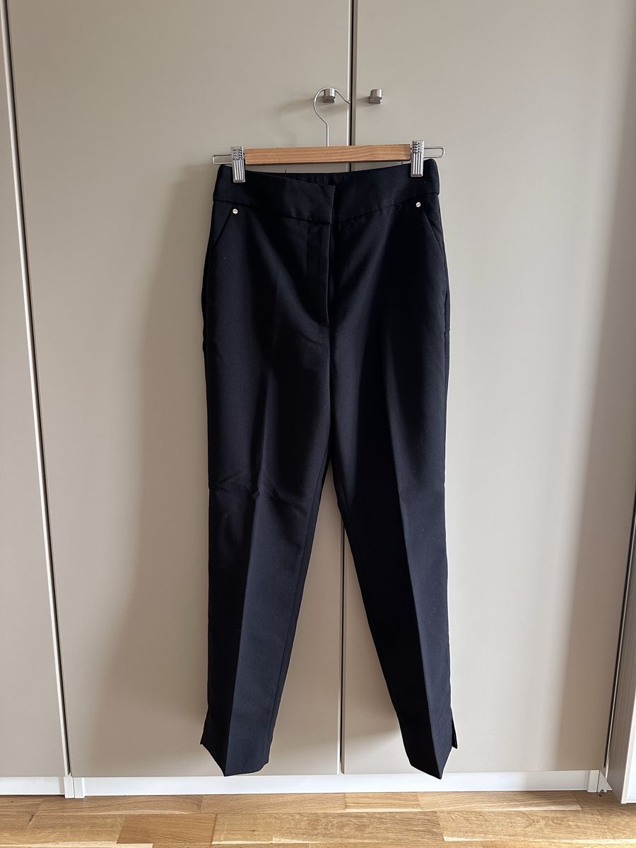 H&M Pantaloni: Schwarze Hose von H&M, Größe 36 – Usato da Rüschlikon venduto da elc_6lp9