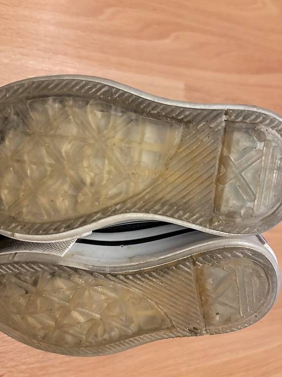 Converse Scarpe per ragazzi: Converse Grösse 22 – Usato da Liestal venduto da sei_j5yn 1
