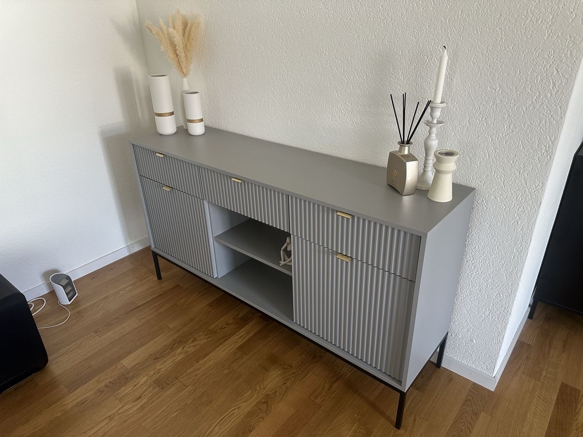 Commodes: Moderne Designer-Kommode CORTADO – D'occasion à Rotkreuz par nic_9wtg 1