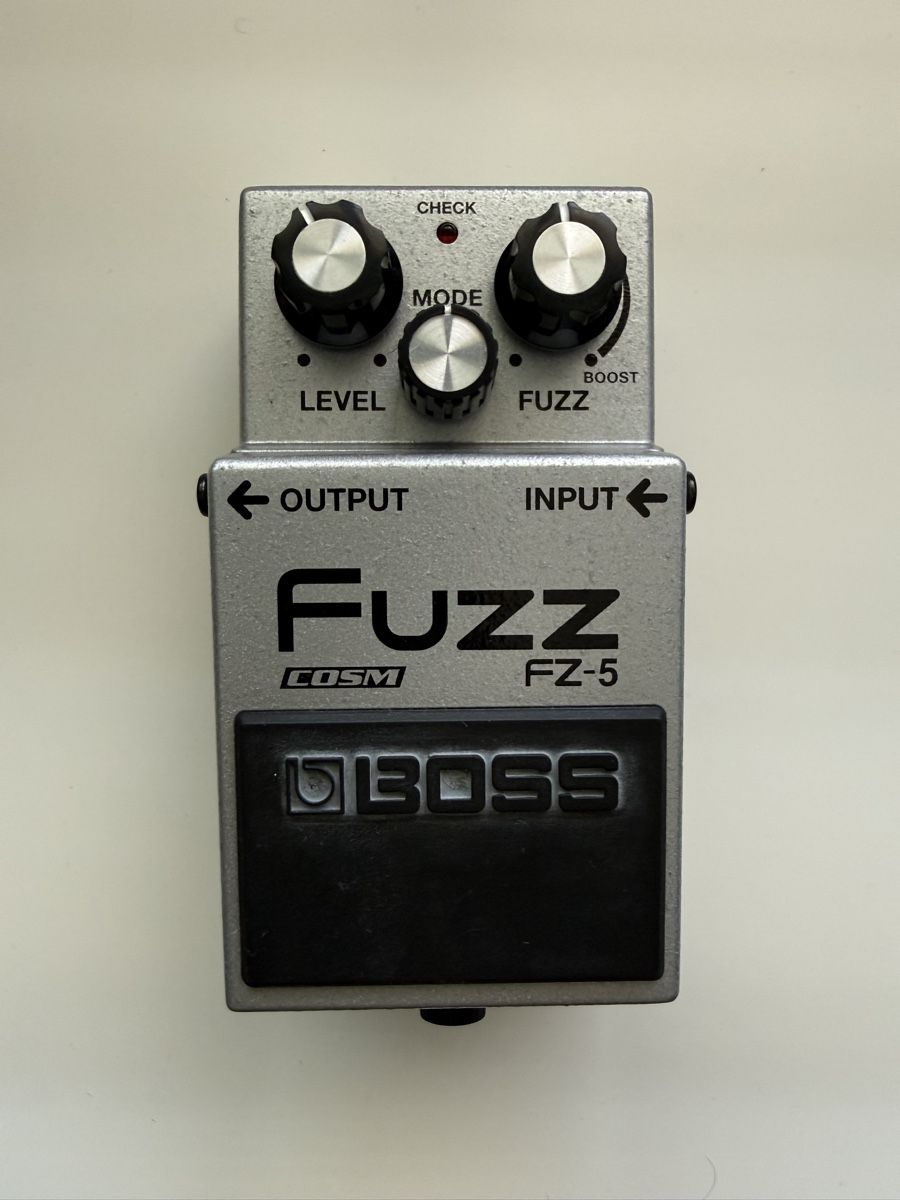 Boss Strumenti musicali: Boss Fuzz pedal for guitar – Usato da Veyrier venduto da Elenevskiy