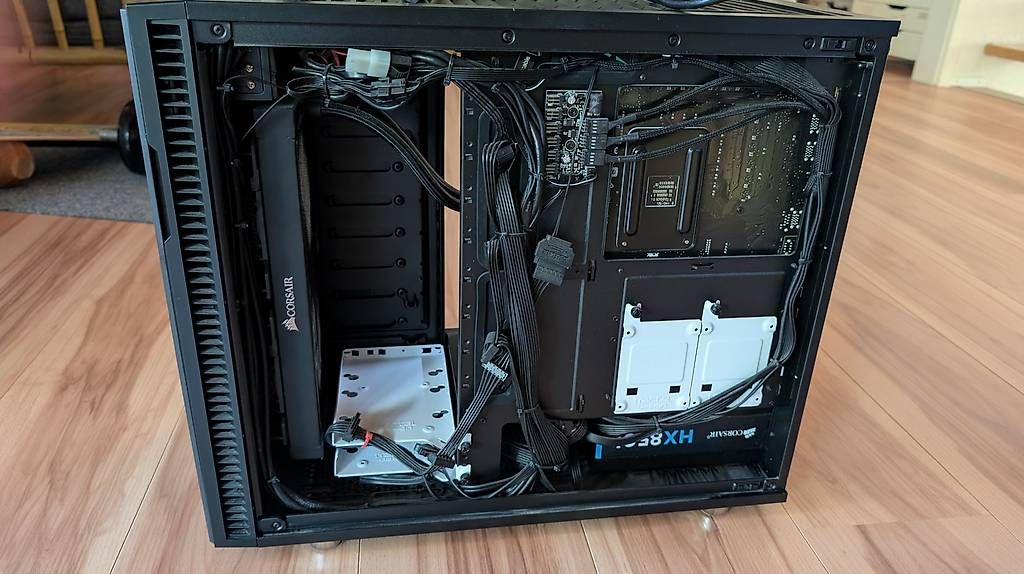 PC: Foto- und Video-Workstation – Usato da Krattigen venduto da TinuMF 2
