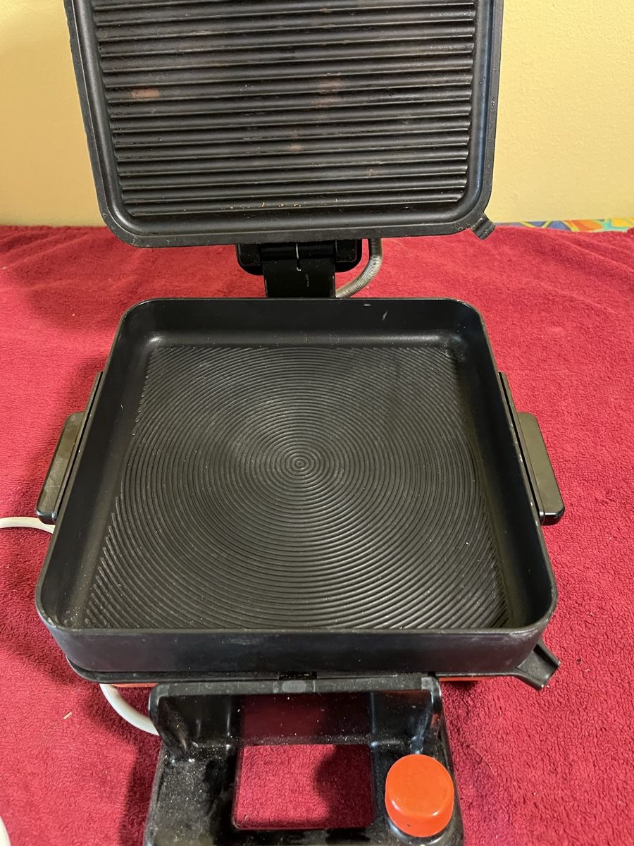 Krups Appareils de cuisine: Krups Grillgerät Grillsystem 2002 mit zwei Platten – D'occasion à Hindelbank par Warentaxi 3