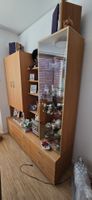 Wohnregal mit Vitrine, Buche gedämpft, geölt