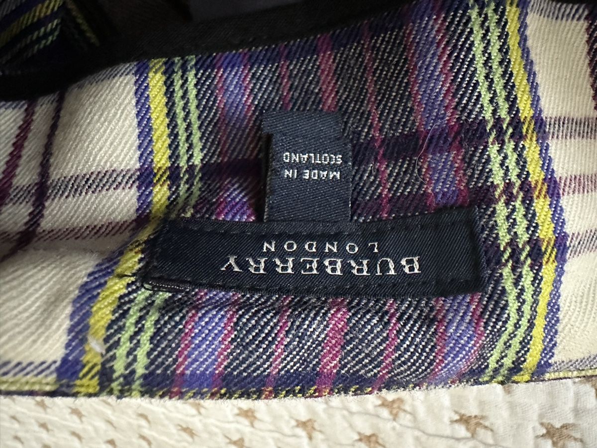 Burberry Gonne: Original Burberry Rock – Nuovo (secondo la descrizione) da Hombrechtikon venduto da Herbstsonne 4