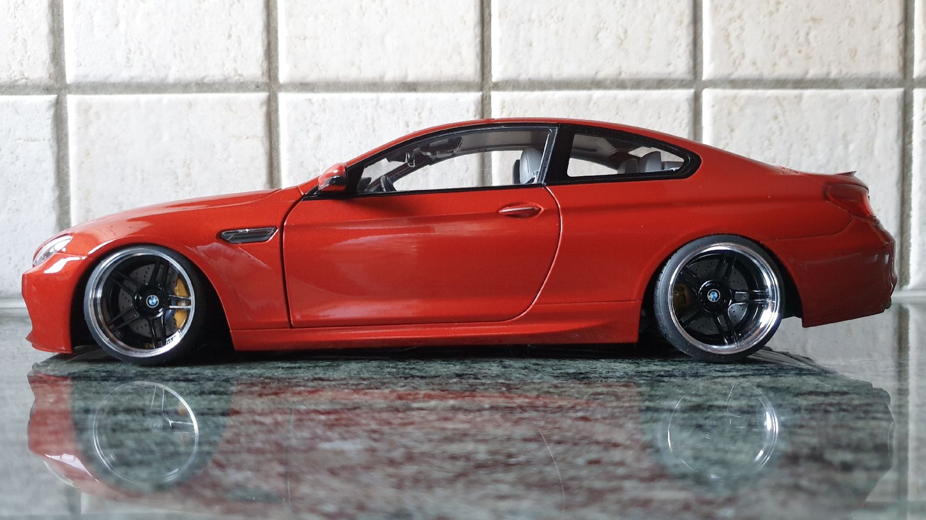 BMW Modellautos: BMW M6 COUPE / PARAGON 1:18 TUNING – Neu (gemäss Beschreibung) aus Wengi b. Büren von Ot1000 6