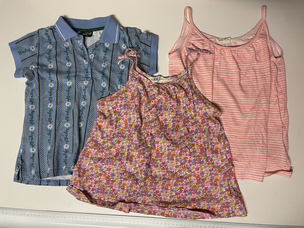 Lotti & Set di vestiti: Mädchenkleiderpaket 122/128 – Usato da Winterthur venduto da Ccity 1