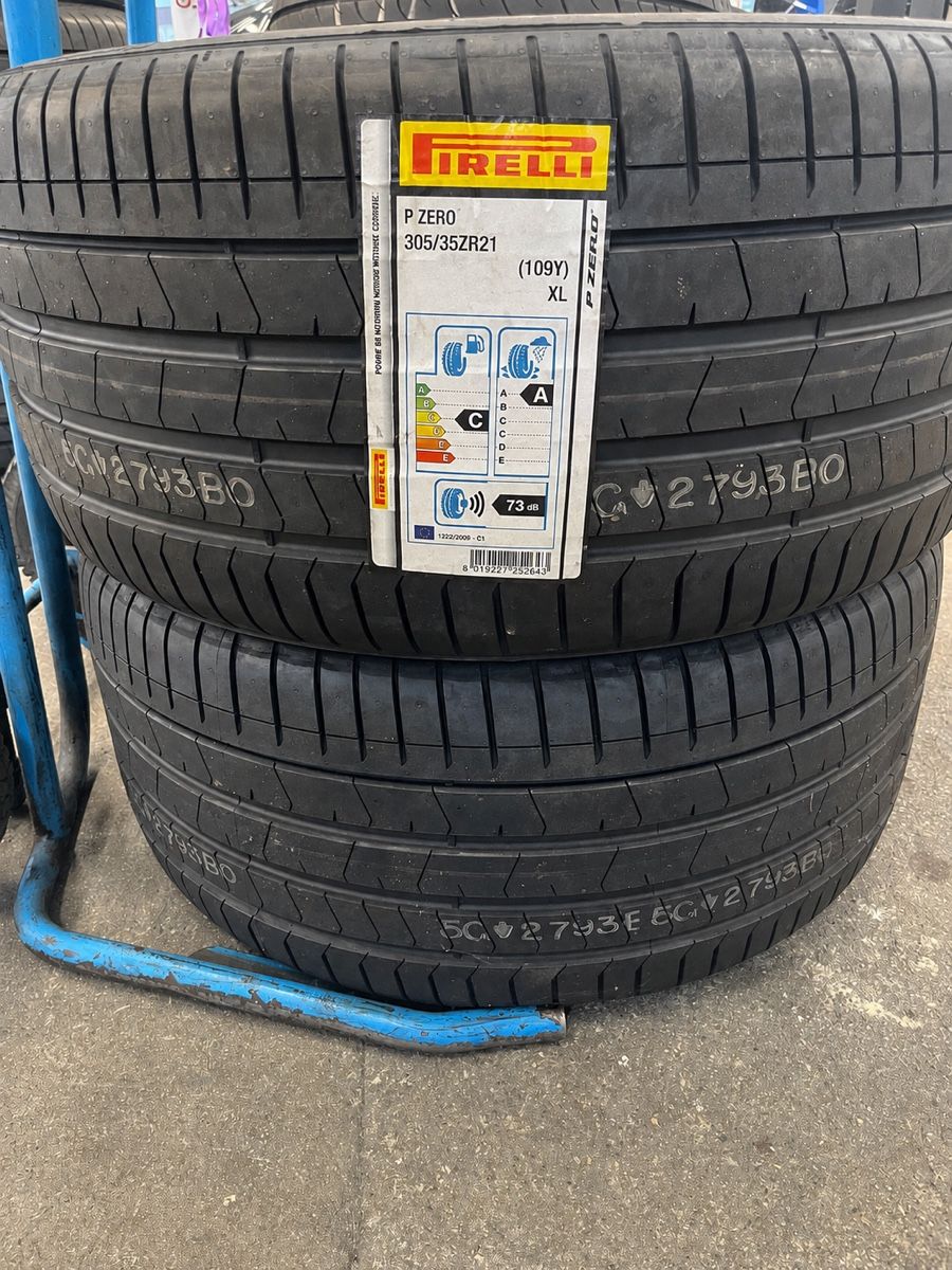 Pneumatici & Ruote complete: 305/35/21 Pirelli mit Montage 750.- – Nuovo e nell'imballaggio originale da Möriken AG venduto da duv_c6rr