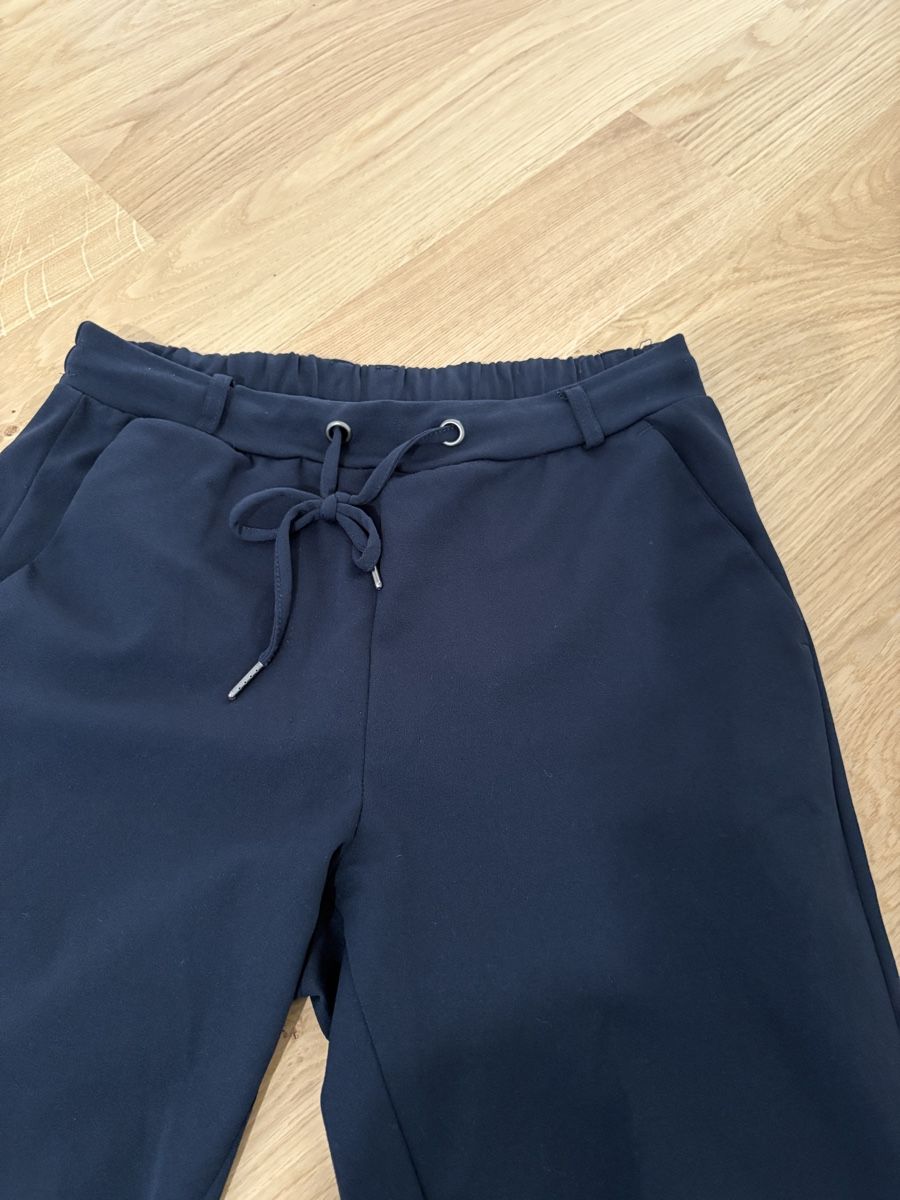 Hosen: Navy pants Female S – Gebraucht aus Rolle von gos_2xy5 1