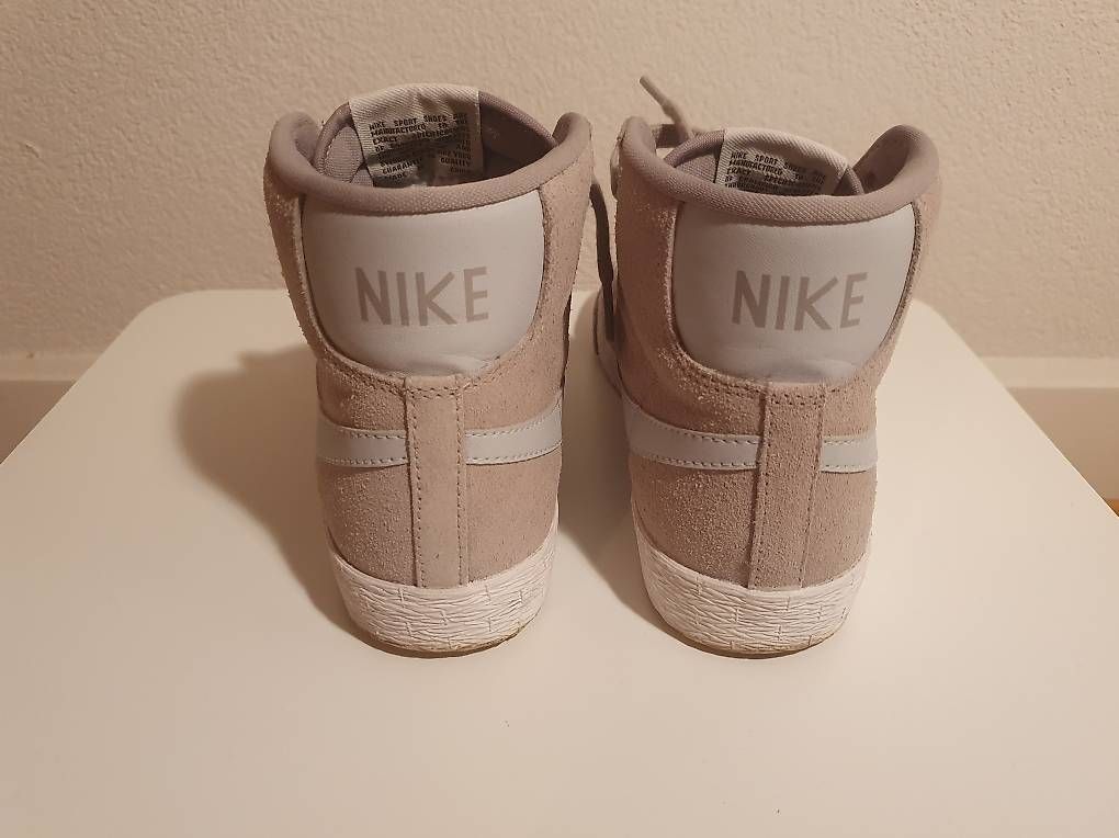 Nike Scarpe da uomo: Nike Blazer Mid Vintage / Grösse 36.5 – Nuovo (secondo la descrizione) da Bern venduto da PH85BE 3