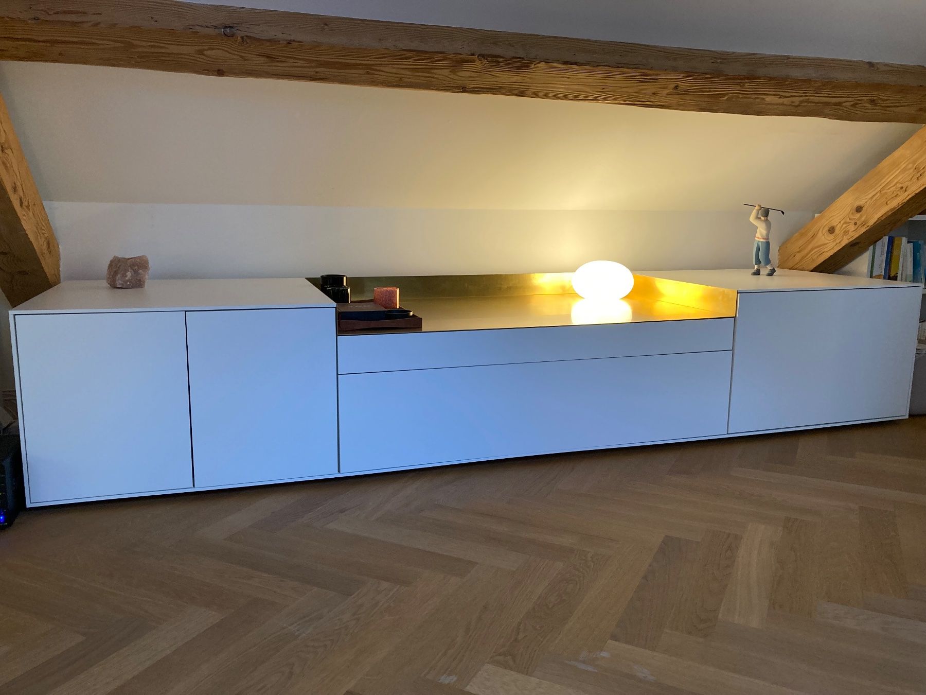 Commodes: SIDEBOARD MIT MESSINGPLATTE – D'occasion à Edlibach par SELECTION-26