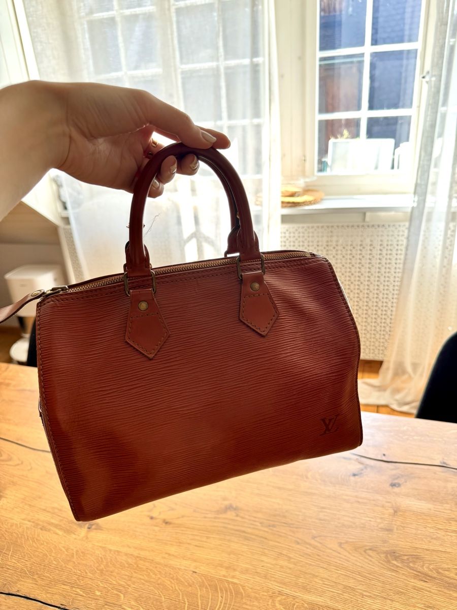 Louis Vuitton Borse da donna: Vintage Louis Vuitton Speedy 25 epi – Usato da Basel venduto da Romandi