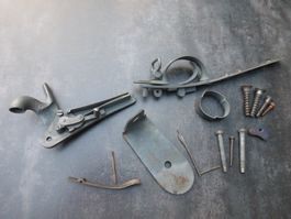 Lot an antiken Waffenteilen