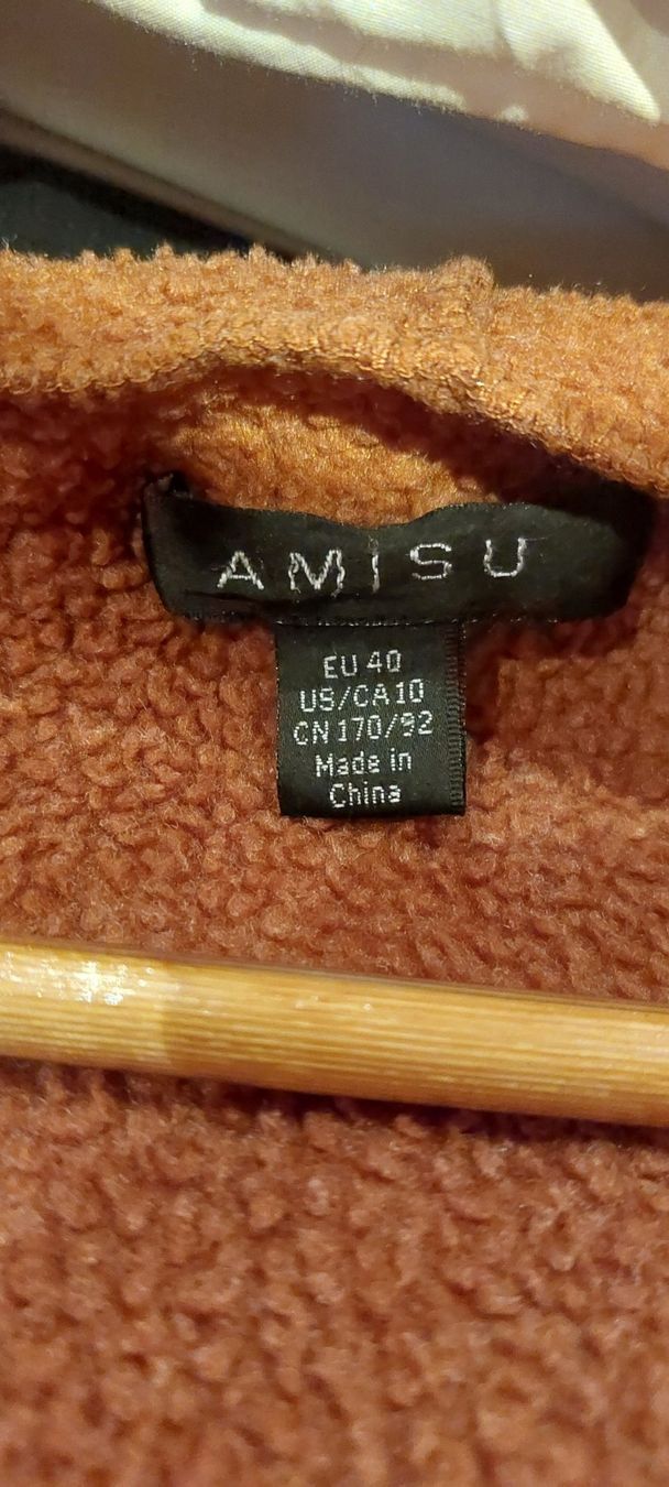 Cappotti: Warmer AMISU Mantel mit Kapuze, Grösse 40. – Usato da Grosshöchstetten venduto da ali_5x2c 2