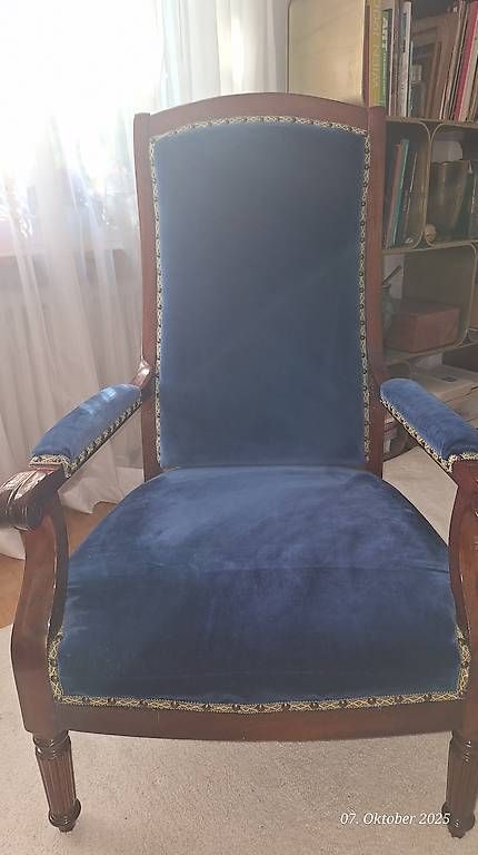 Poltrone: Sessel, neubezogen mit blaue Samt – Usato da Basel venduto da ueppig 2