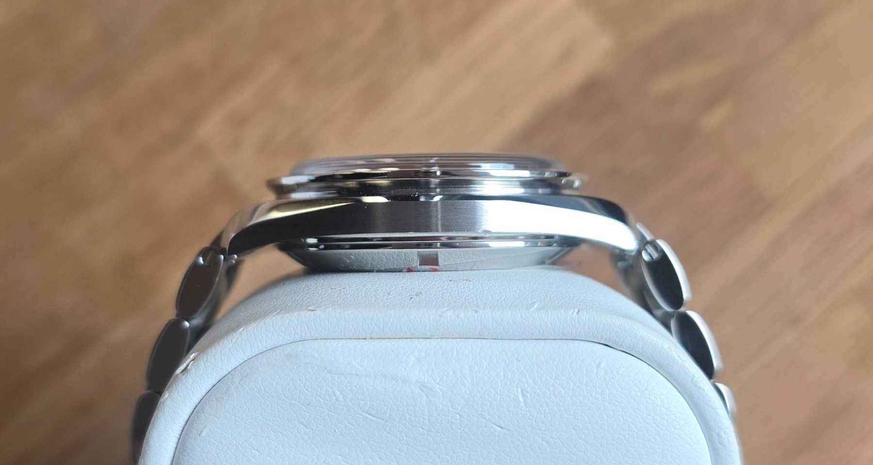 Omega Orologi: Omega Speedmaster Tokyo Rising Sun – Usato da Bern venduto da Rodraise 5