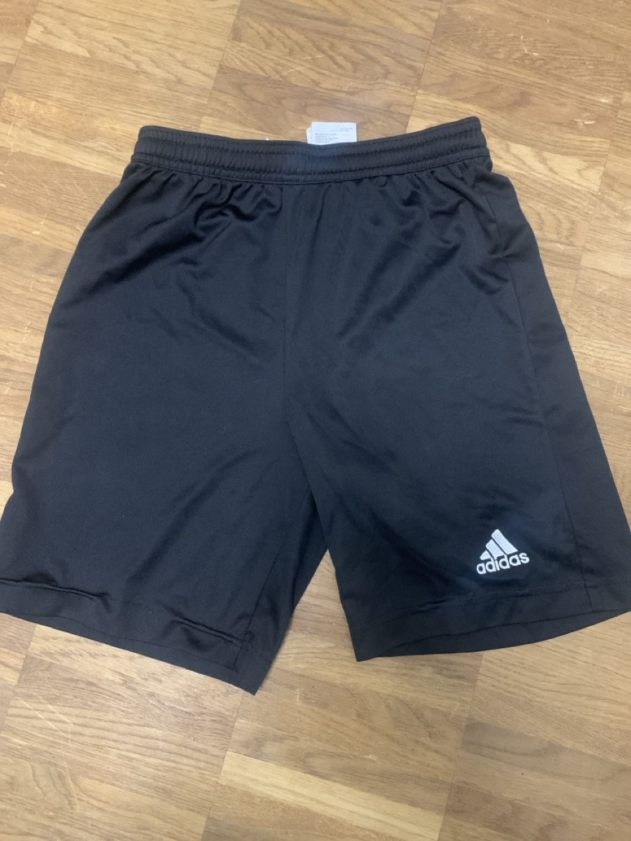 Adidas Pantaloni: Adidas Shorts schwarz Grösse 152 – Usato da Zürich venduto da 15mayo15
