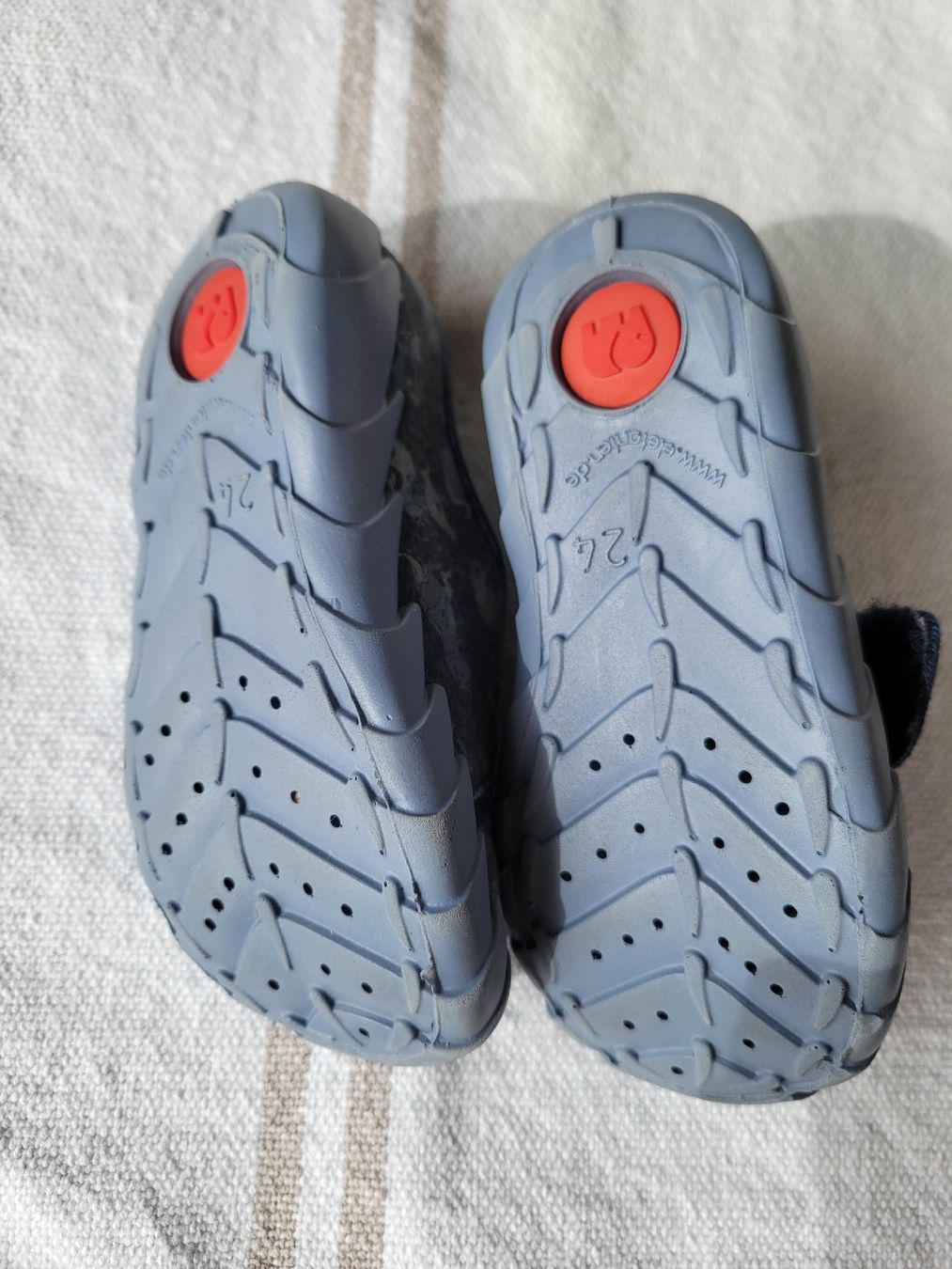 Elefanten Scarpe per ragazzi: Pantoufles, Elefanten, taille 24 – Usato da Neuchâtel venduto da valerizette 2