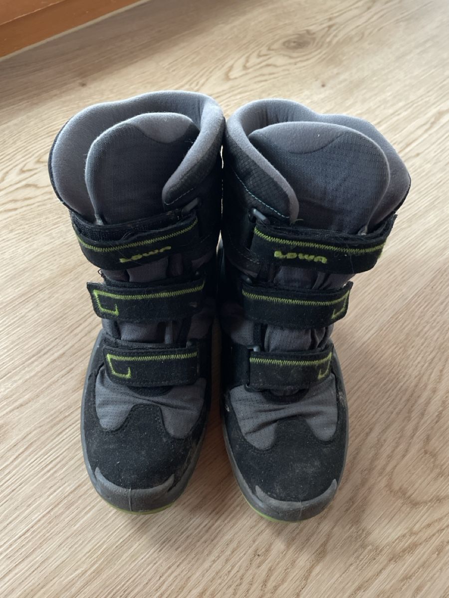 Lowa Scarpe per ragazzi: Lowa Winterschuhe 37 – Usato da Nänikon venduto da broug