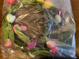 11 Tulpengirlanden sind neu und original verpackt ca.L 180cm