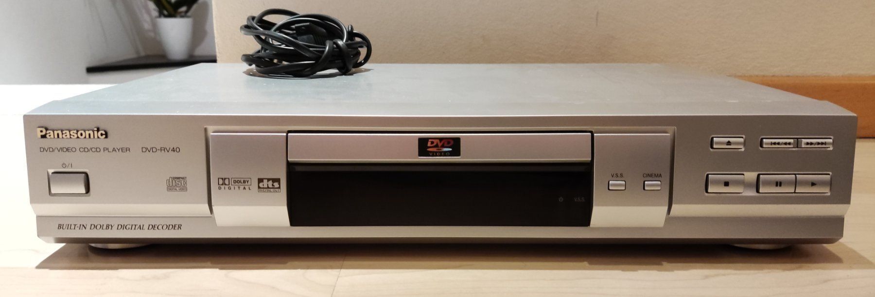 Panasonic Lecteur multimedia & Streamer: DVD-Player DVD-RV40 von PANASONIC – D'occasion à Schongau par Retro_Shop 1