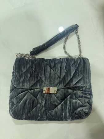 Samtig Tasche grau von Zara, super Zustand (53)