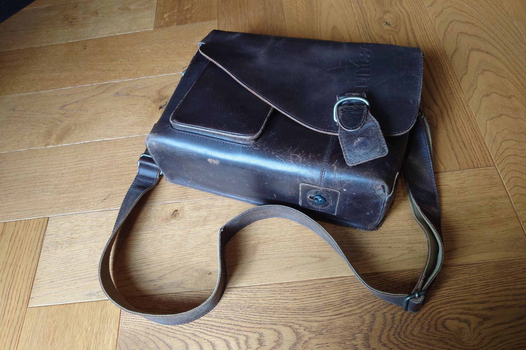 Aunts & Uncles Taschen: Aunts & Uncles Ledertasche, Braun – Gebraucht aus Stäfa von SirBobbey 1