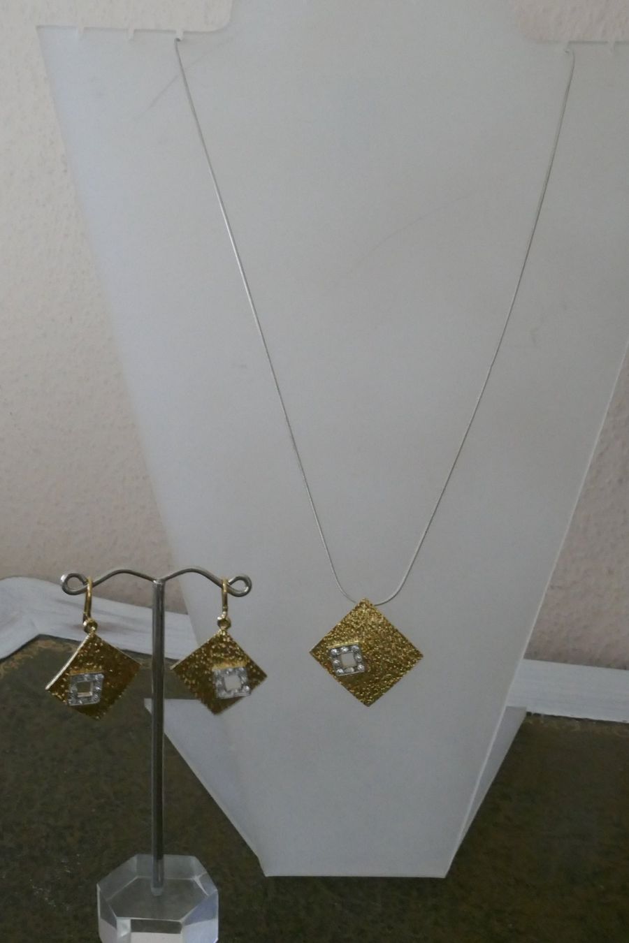 Autres bijoux: Set: Silberanhänger + Silberohrhänger bicolor – D'occasion à Muttenz par einfach-schoen