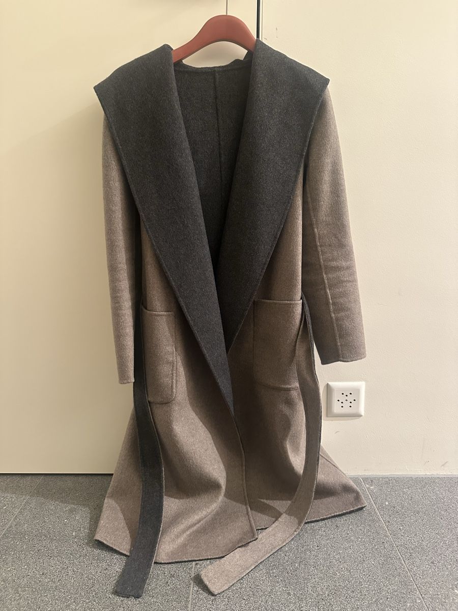 Mäntel: Cashmere coat, beige & grey, size M – Gebraucht aus St. Niklausen LU von lau_259n