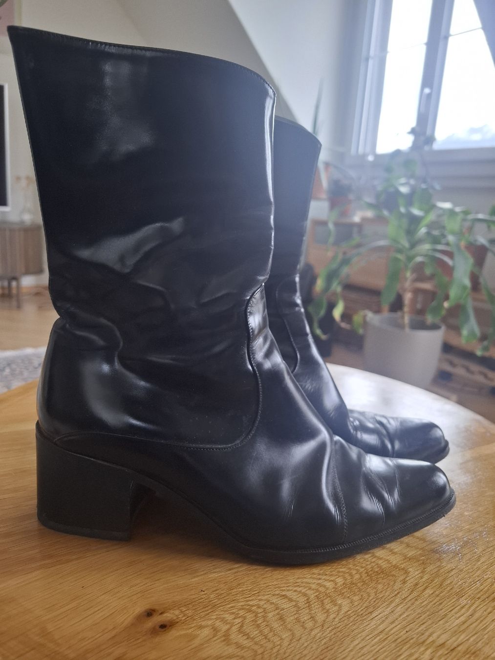 Damenschuhe: Lederstiefel von Florence Girardier, Grösse 37 – Gebraucht aus Kriens von looooora