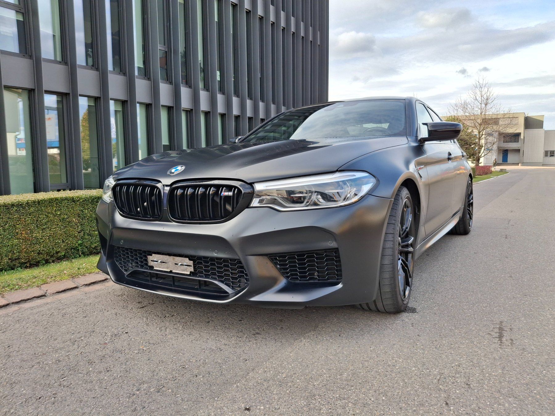 BMW Automobili: M5 competition 626 PS schwarz matt – Usato da Lütisburg venduto da ALSImmobau