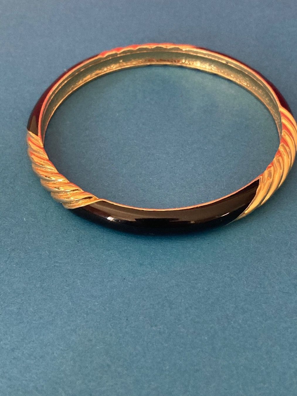 Bracciali & Braccialetti: Armband Vergoldet & Schwarz – Usato da Laufen venduto da Trendmarket 4