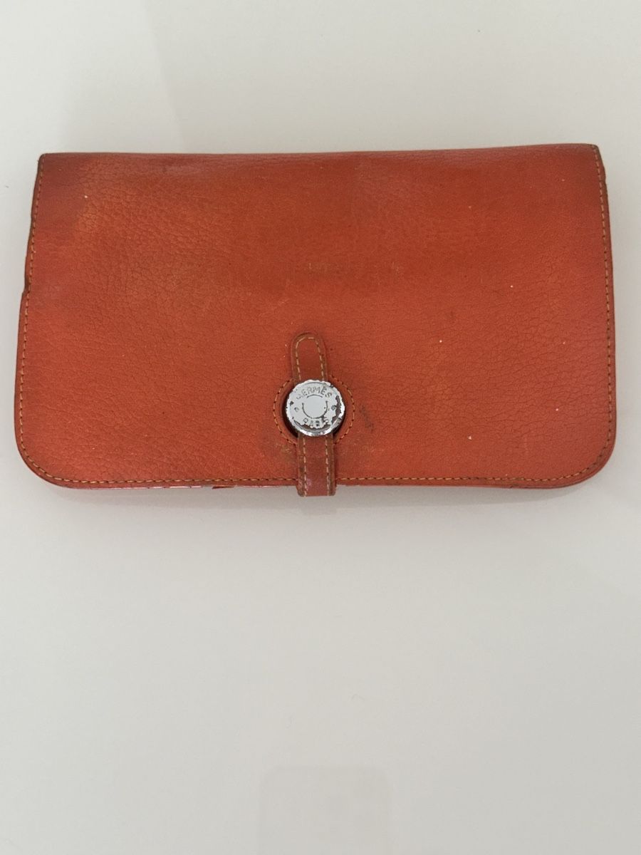 Hermès Portafogli: Hermes Geldbörse Orange Leder gebraucht – Usato da Zürich venduto da Mona-L
