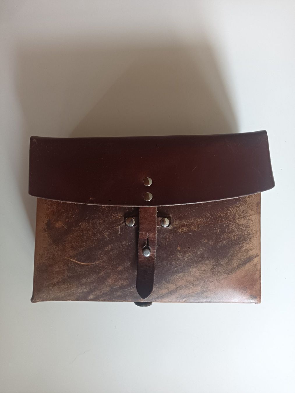 Schweizer Armee Borse: Leder Kartentasche 25 x 27cm – Usato da Mittelhäusern venduto da Steigerer3
