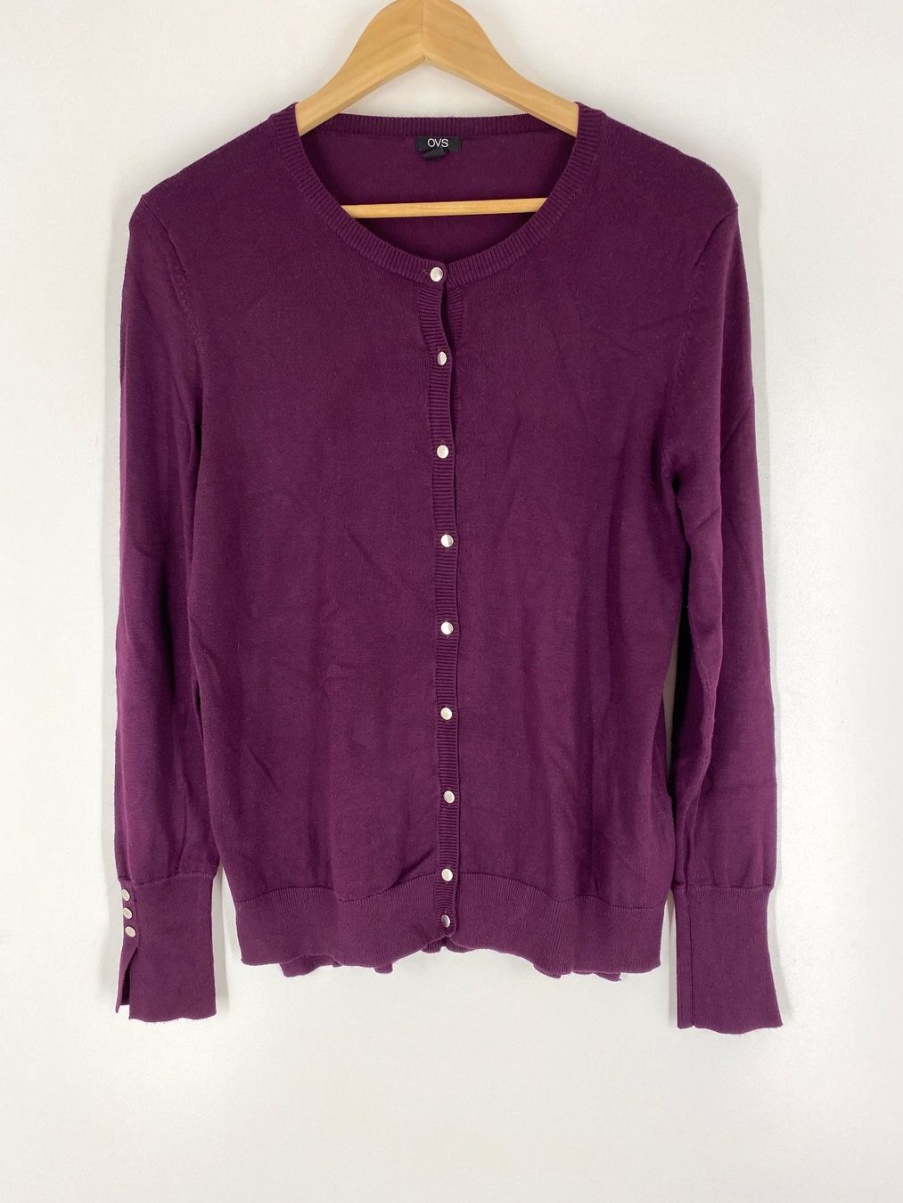 Giacche: Feinstrickjacke mit Knöpfen, violett – Usato da Mülligen venduto da Chleeblatt1941