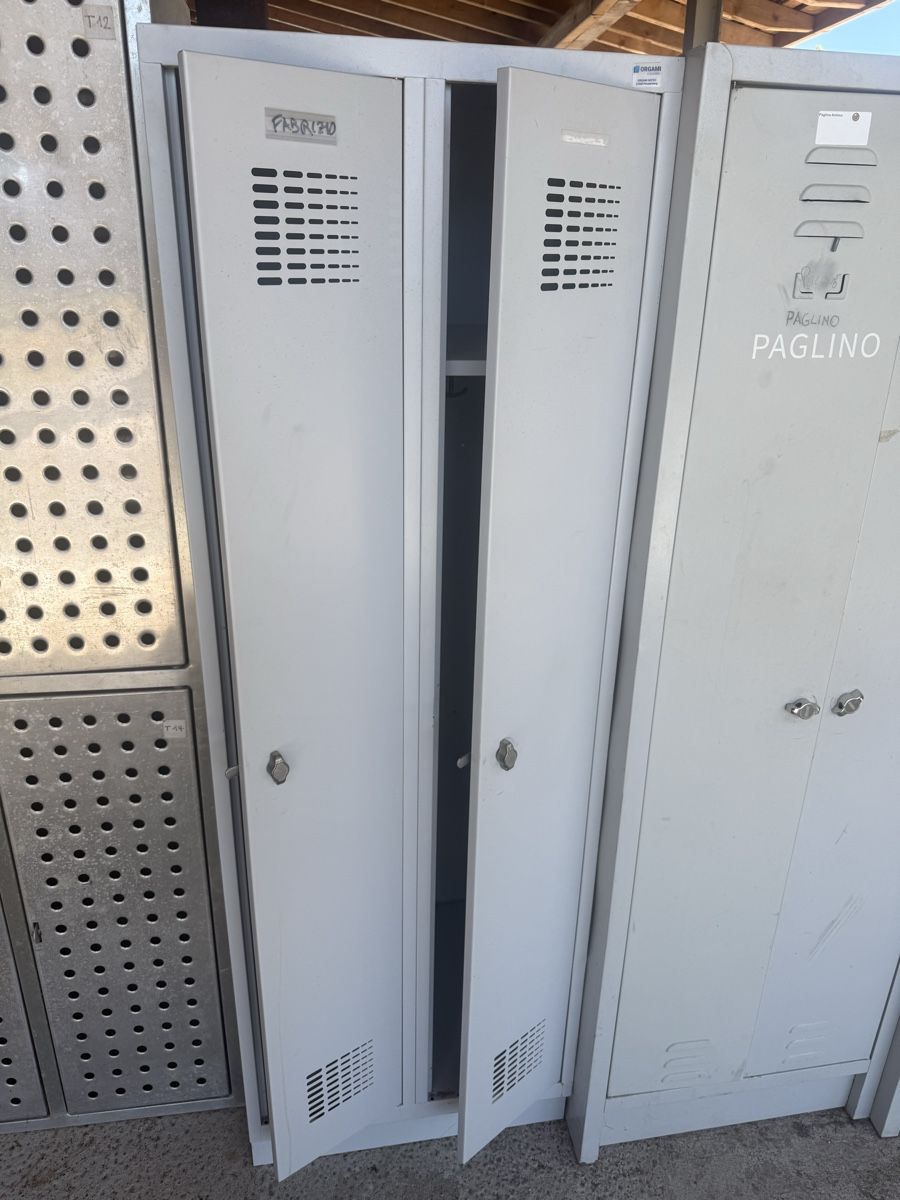 Guardaroba: Garderobe Schrank – Usato da Niederbipp venduto da baggerch