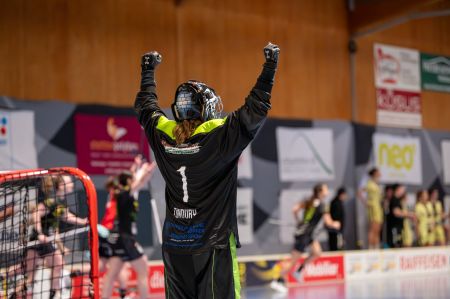 Original Goalieausrüstung Ladina Töndury