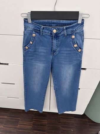 Damen Jeans blau mit Goldknöpfen Grösse S guter Zustand
