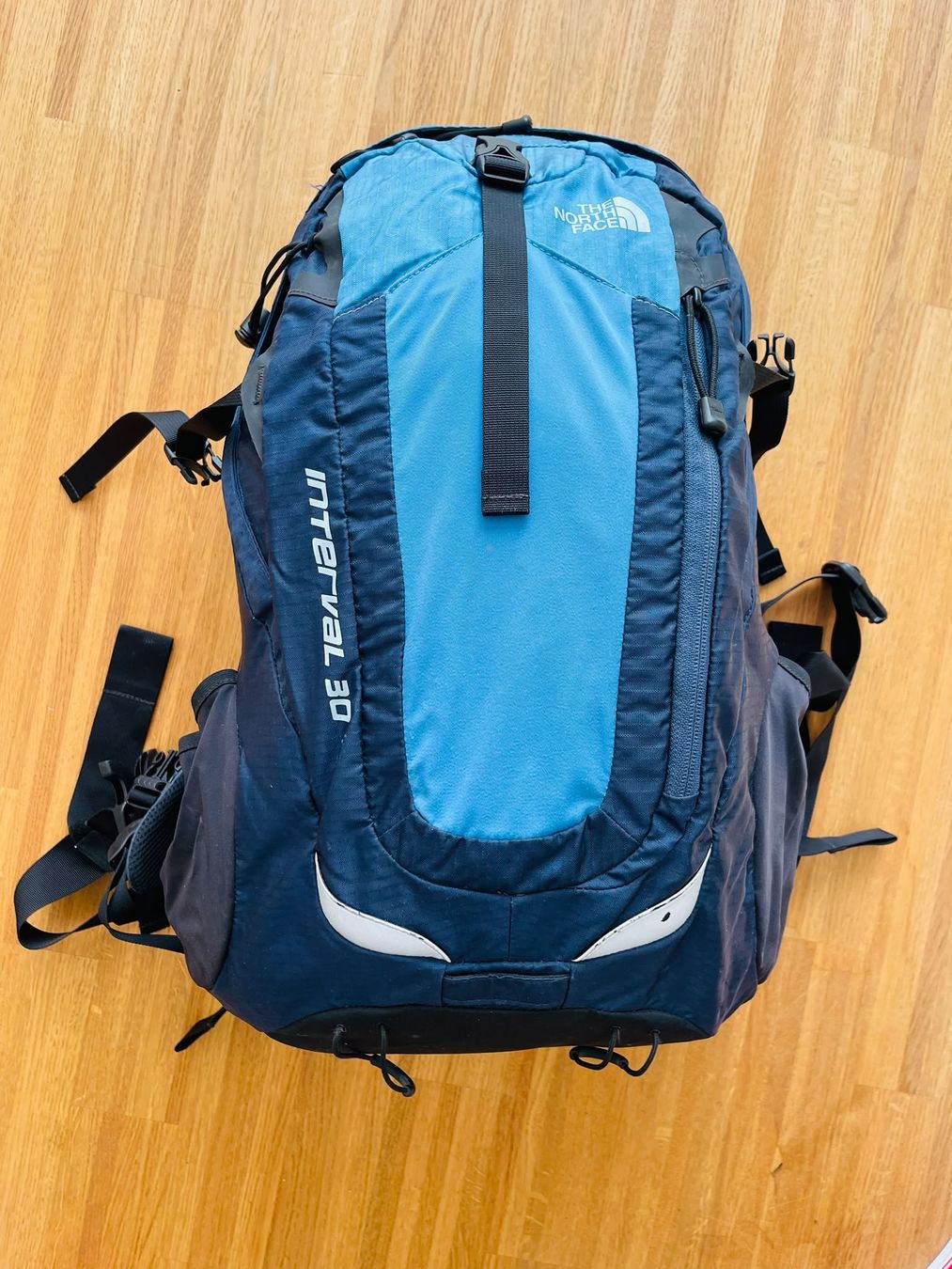 North Face Zaini: Sac à dos North Face  bleu bon état. – Usato da Zürich venduto da rit_y22r 2