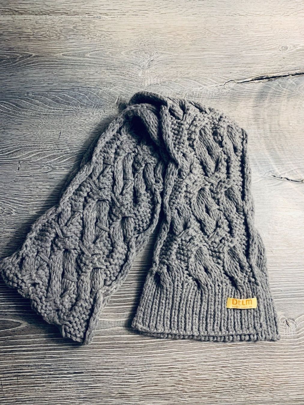 Foulard & Sciarpe: Schal Don't Label me – Usato da Lachen SZ venduto da Swanche77 1