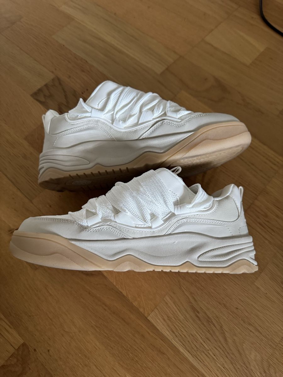 Scarpe da uomo: weisse Sneaker  – Nuovo (secondo la descrizione) da Winterthur venduto da dim_prz7 1