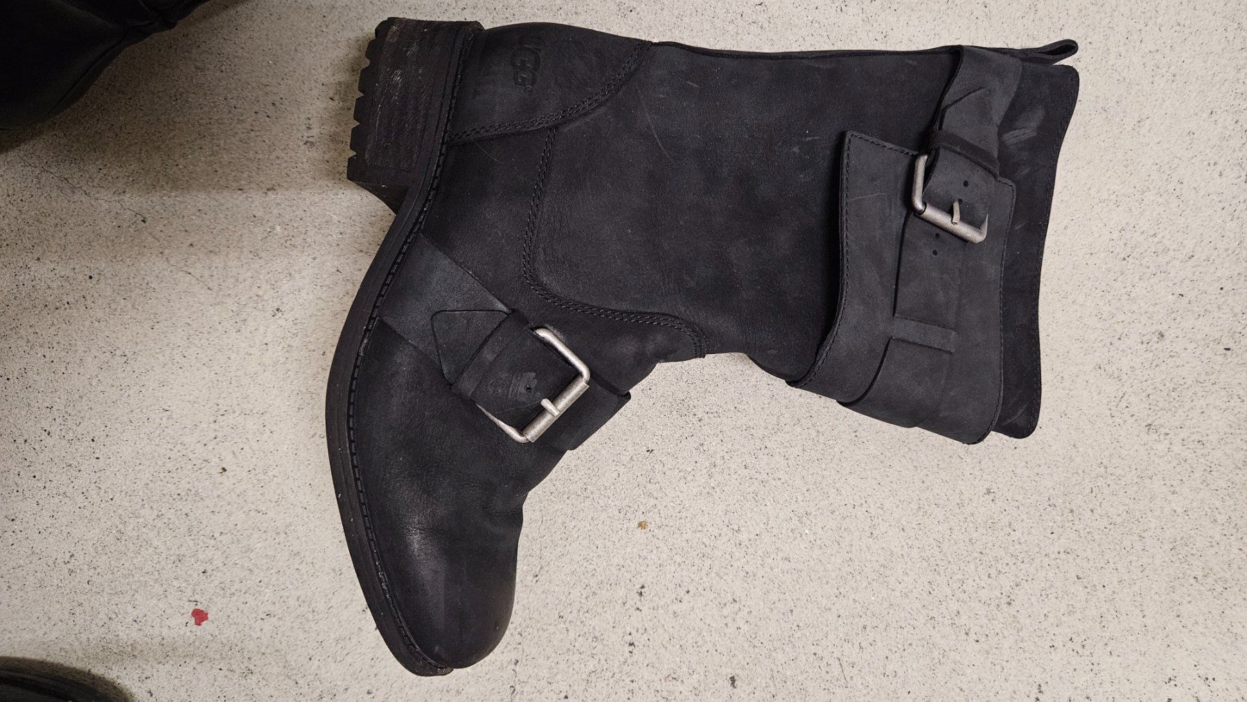 Ugg Scarpe da donna: UGG Stiefel Grösse 39 – Usato da Dietlikon venduto da beapaoli 4