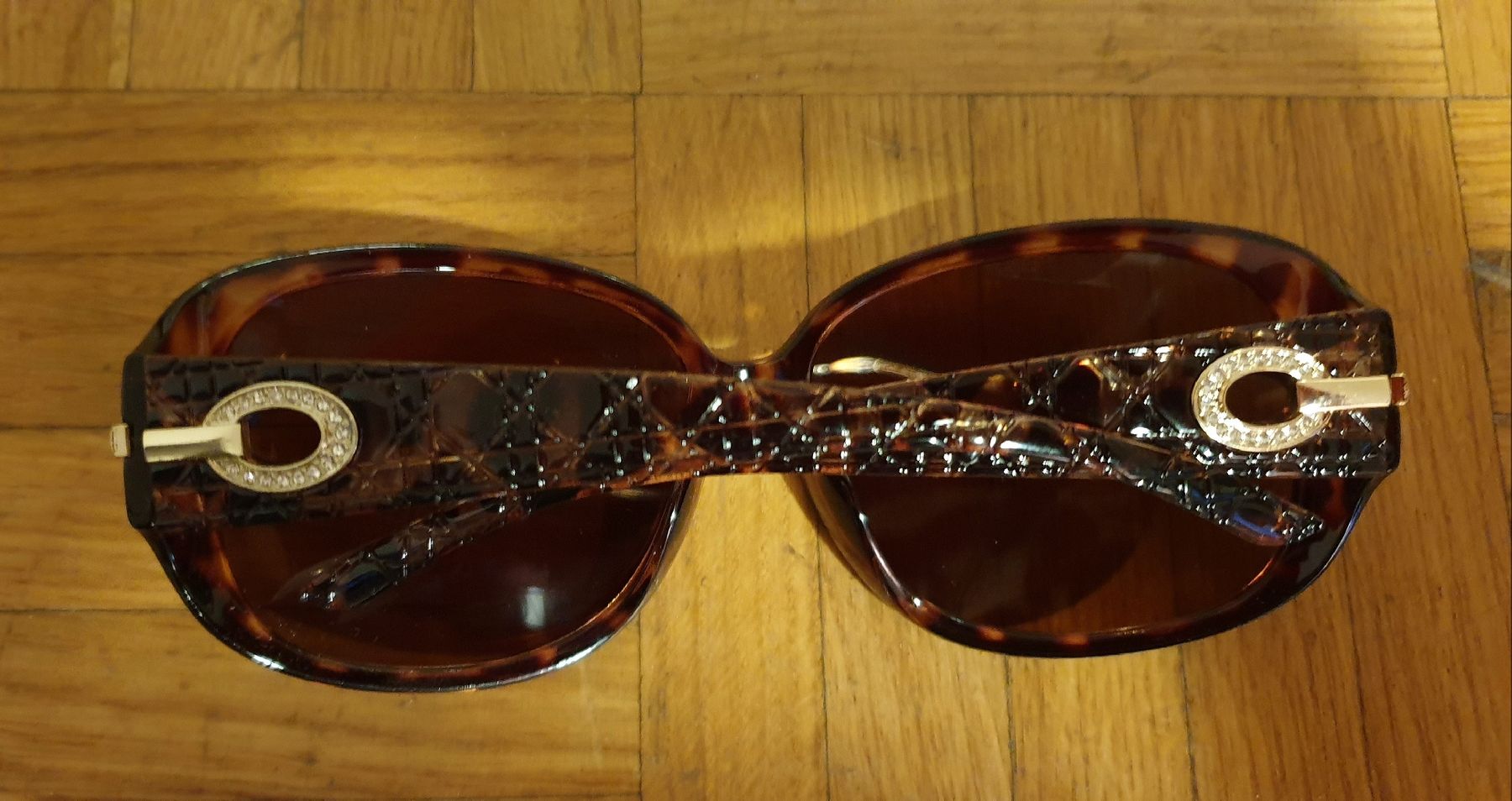 Occhiali & Lenti: Sonnenbrille mit UV–Schutz – Nuovo (secondo la descrizione) da Zürich venduto da ptanyela 3