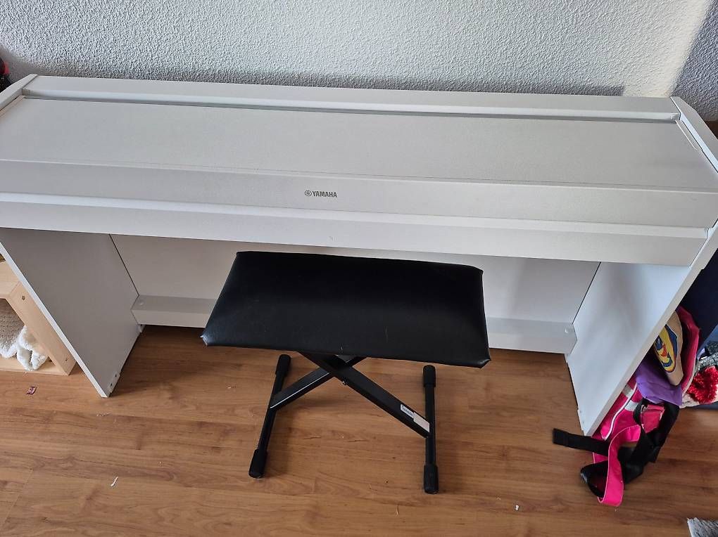 Strumenti musicali: Piano yamaha Arius YDP S52 – Usato da Lausanne 25 venduto da Dechipre 1