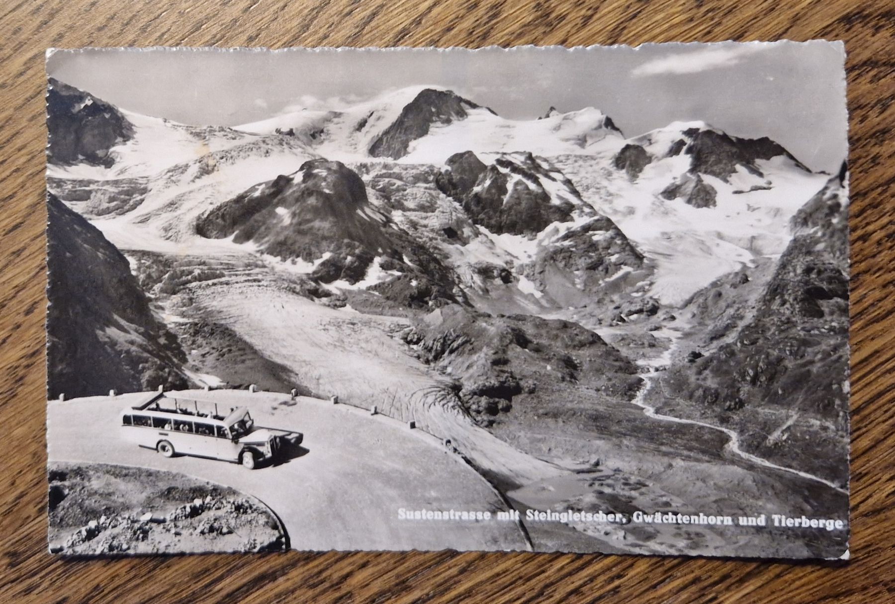 Ansichtskarten: Sustenstrasse, Oldtimer Postauto 1952 – Gebraucht aus Ebikon von Donar50