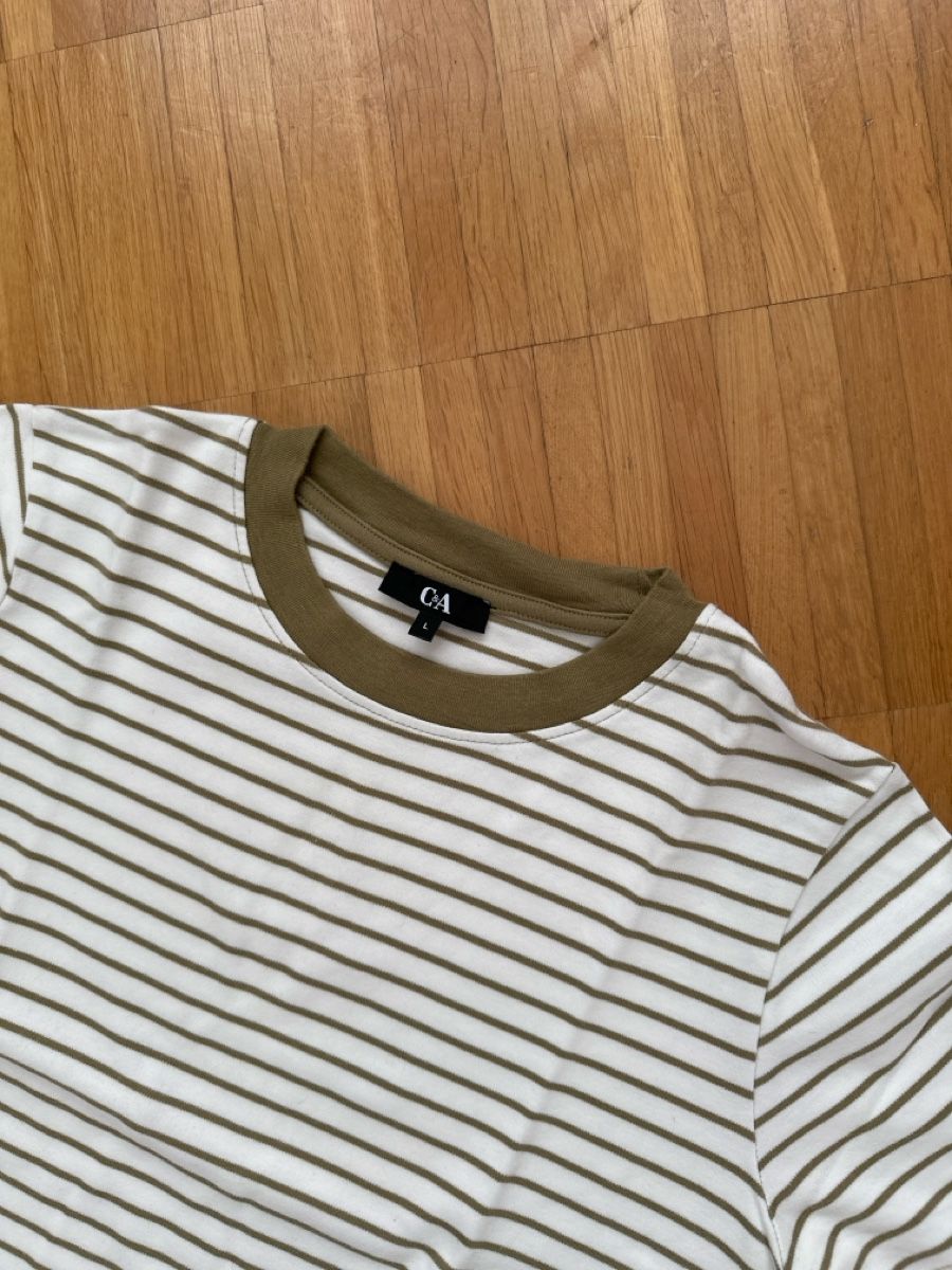 C&A T-shirt: Tshirt von C&A – Nuovo (secondo la descrizione) da Altendorf venduto da ratzfatz 1