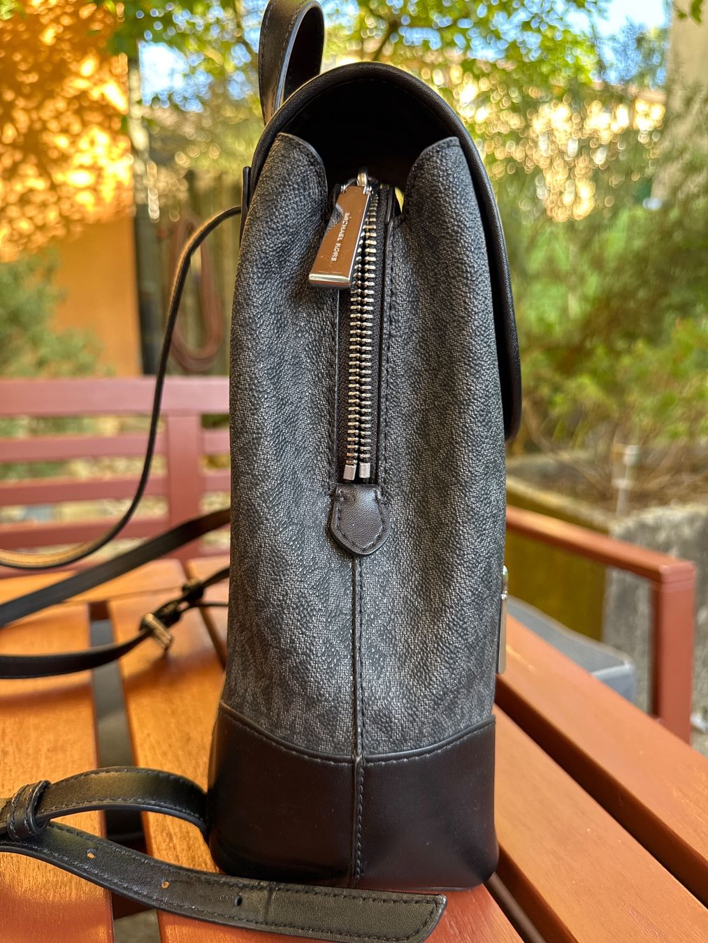 Michael Kors Zaini: Michael Kors Rucksack - Top Zustand! – Usato da Zürich venduto da ant_y7gd 2