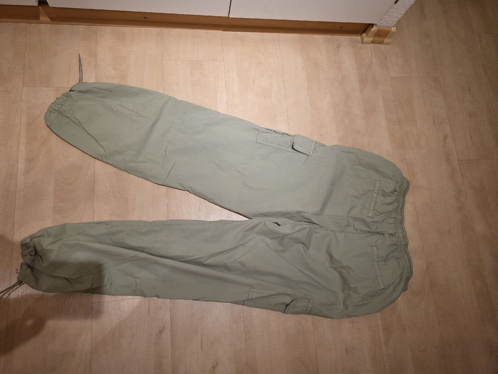 Hosen: Freizeithose Damen Chicoree, Grösse M, Top Zustand ! – Gebraucht aus Bern von Aliloli 1